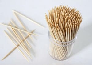 Xỉa Răng Bằng Tăm