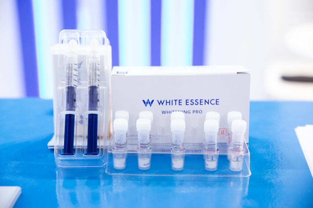Tẩy trắng răng Nhật Bản White Essence Whitening